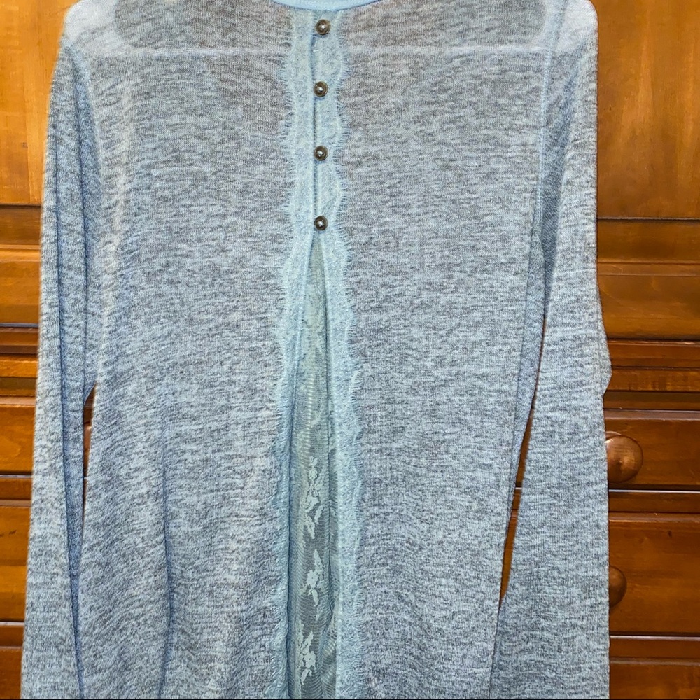 Xhilaration Long Sleeve Flowy Top With Lace & Button Details